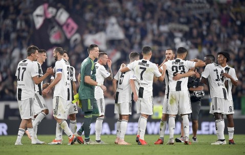 九游 - 德布劳内爆冷击败尤文图斯，问鼎冠军引爆全场！