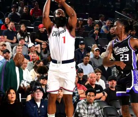 九游唯一入口 -包含德罗巴连续十场比赛得分超过回归赛场，快船挑战极限！的词条